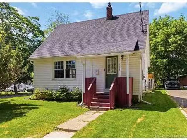 319 Forbes St, Fredericton, NB, E3A 2Y1 house for sale List.