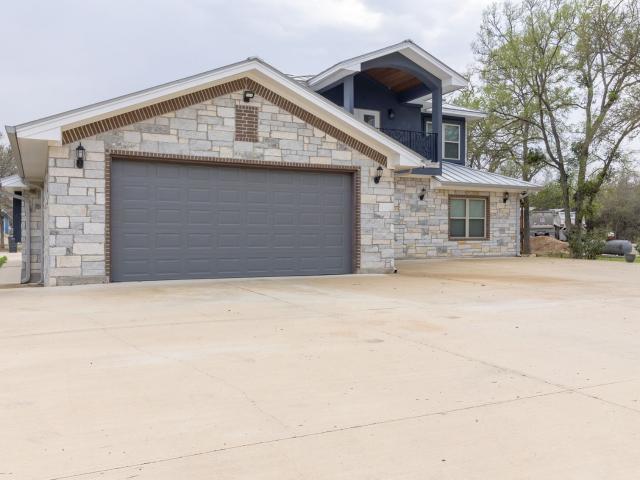319 Lonesome Dove Drive, Cedar Creek, US, TX