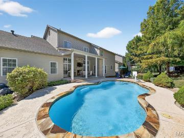 319 Magnolia Valley Dr, O'Fallon, MO 63366 | MLS #26010