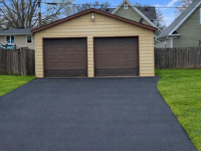 319 N Lord Ave, Carpentersville, IL 60110 | MLS #12620
