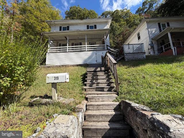 319 S College Avenue