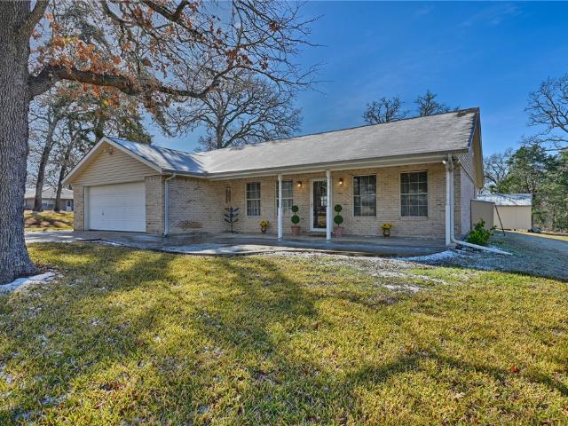 319 Shady Acres Ln, Brenham, TX 77833 | MLS #26001