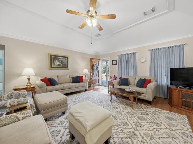 319 Shady Acres Ln
