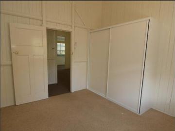 319 Stanley Street $480 per week | Available now!
