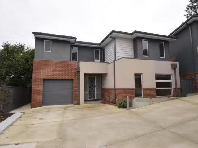 3/19 Rotherwood Drive, MALVERN EAST, VIC 3145 Townhouse for.