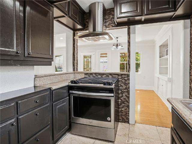 319 W Windsor Road