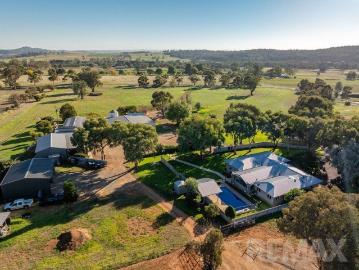 31.4 Acres of Lifestyle & Premier Equine Infrastructure