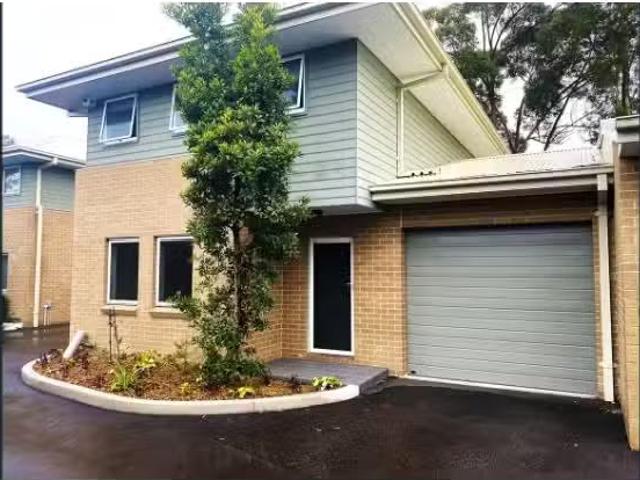 3/1 9 Burns Road, OURIMBAH House for rent Listed by Danielle.