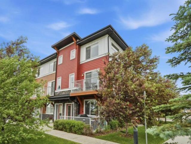 31 111 Rainbow Falls Gate, Chestermere, AB, T1X 0Z5 townhouse for sale | Listing ID A2323 | Royal LePage