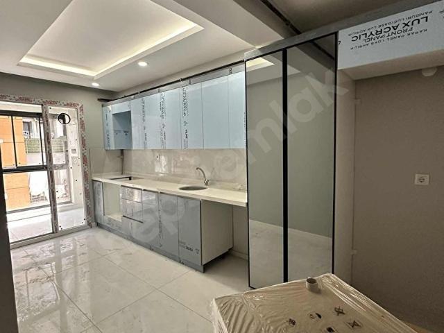 3+1 120 M2 0 BİNA 2.ARAKAT GÜNEY CEPHE MERKEZİ KONUMDA KİRALIK
