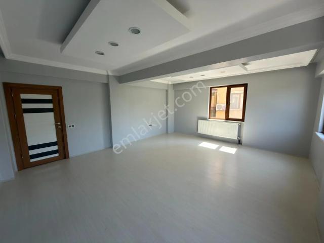 3+1 145m2 Ebeveyn Banyolu Ara Kat Depozitosuz Kiralık Daire