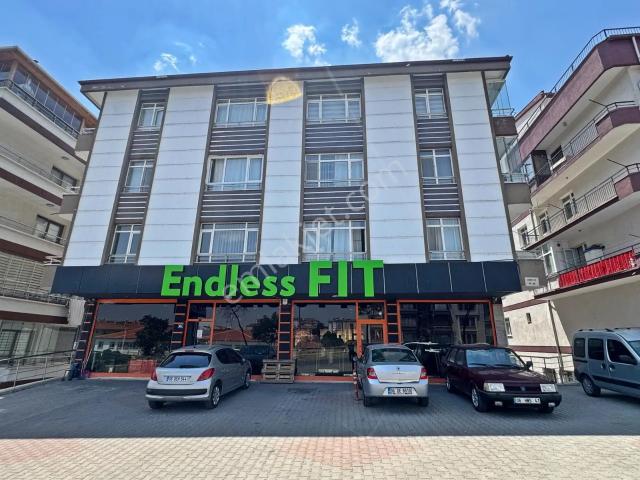 3+1 1.kat Etlik Cad. Üzeri Park Cephe Hastanelere Ulaşımı Kolay