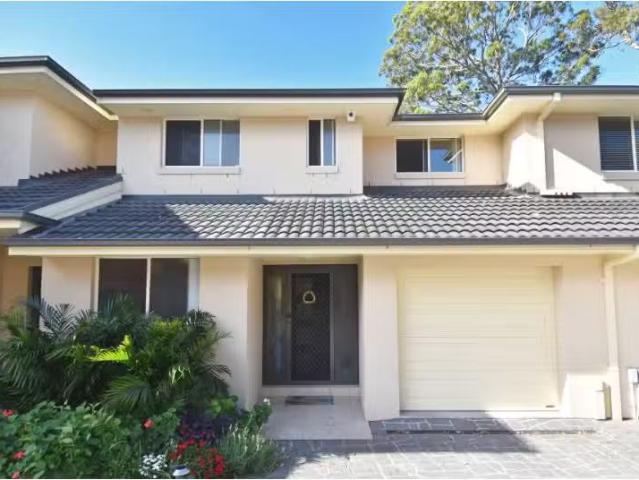 3/1 3 Hunter Street, Kirrawee Townhouse for rent Listed by Em.
