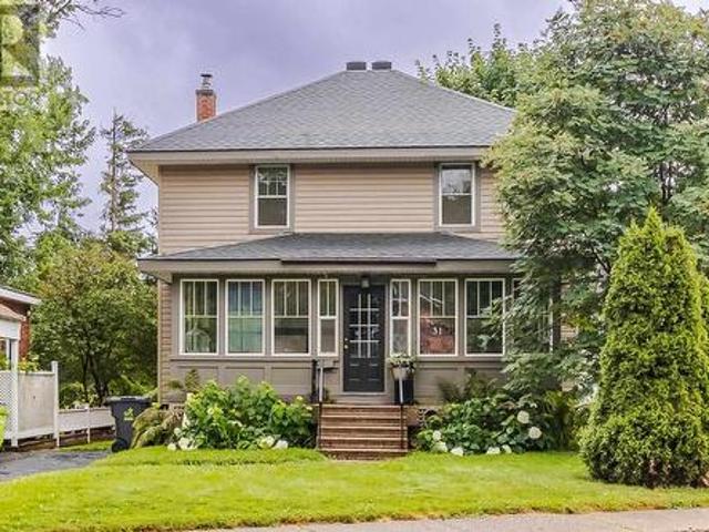 31 The Dr, Sault Ste. Marie, ON, P6B 1B8 house for sale | Listing ID SM262408 | Royal LePage