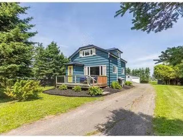 31 Walker Rd, Sackville, NB, E4L 3K4 house for sale Listing.