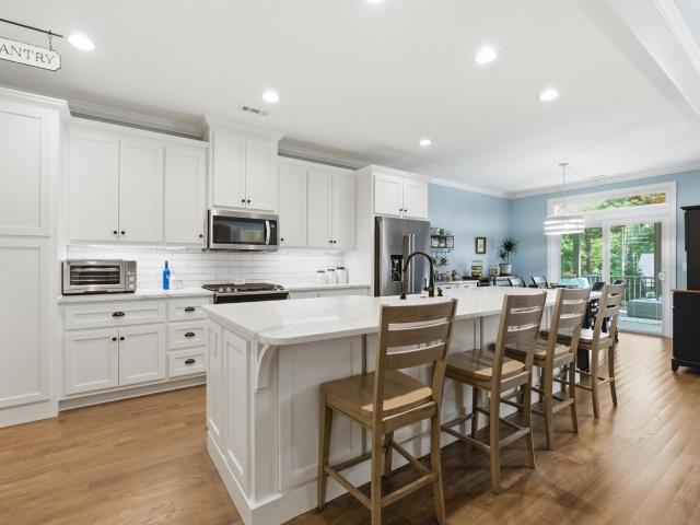 31 Walking Horse Drive NW