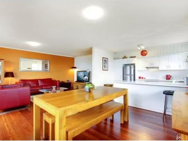 3/1 Webb Street, EAST GOSFORD Apartment for rent Listed by Gi.