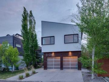 31 Wexford Way Sw, Calgary, AB, T3H 0H1 house for sale | Listing ID A2320 | Royal LePage