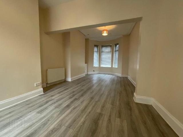 31 Woodvale Road, Belfast, BT13 3BN