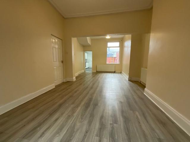 31 Woodvale Road, Belfast, BT13 3BN