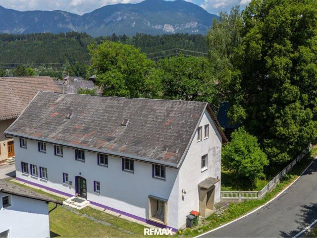 3+1 Wohnhaus mit 3 Appartements + 1 großzügigen Wohneinheit im EG