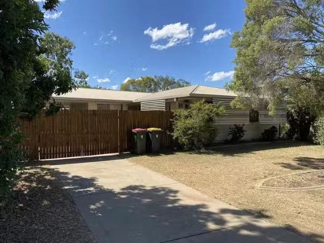 31 Yeates Street, Moranbah, QLD 4744