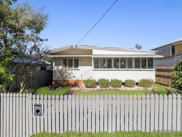 31 Allardyce Street, Graceville, QLD 4075 House for Rent Ray White Sherwood | Ray White Centenary
