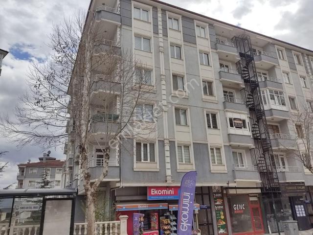 3+1 Asansörlü Isı Yalıtımlı Balkonlu Full Eşyalı Mobilyalı Kiral