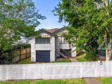 31 Ashfield Street, EAST BRISBANE House for rent Listed by Cl.