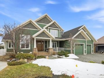 Red Deer, Alberta - Garden, Parking