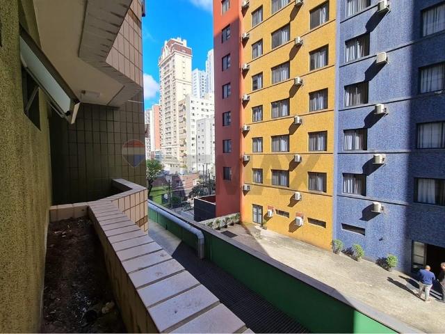 31 Área Útil Apartamento Alugar, 1 Dormitórios localizado em Rua Doutor Pedrosa, 194 PRAÇA RUI BARBOSA Centro, Curitiba, Paraná, 80420120 | Brasil