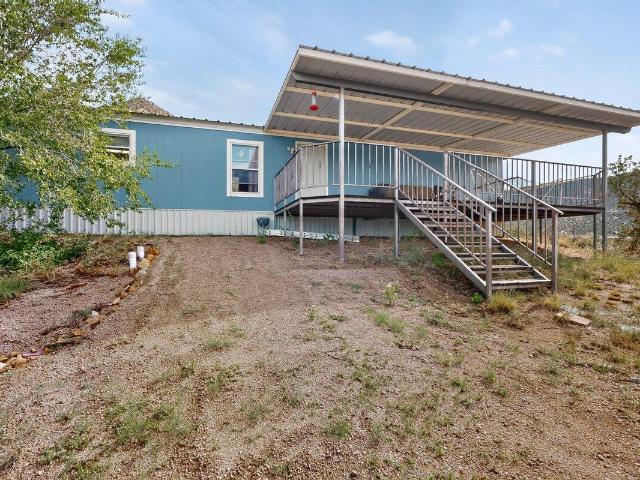 31 Atanacio Road NE