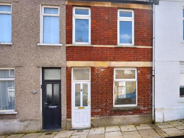 31 Bell Street, Barry, CF62 6JU 2 bed terraced house to rent £995 pcm £230 pw