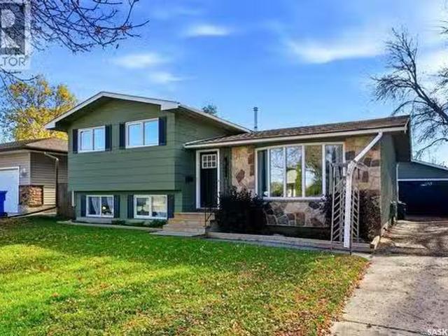 31 Berenson Avenue, Regina, SK, S4T 6X4 house for sale List.