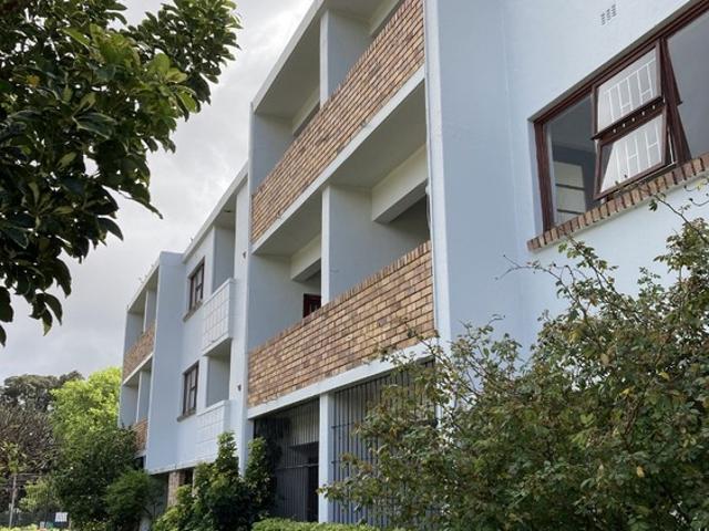 31 Bowwood Gardens, 4 Oak Road, Claremont, Cape Town