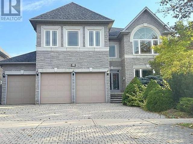 31 Black Walnut Crescent, Richmond Hill, ON, L4B 3S3 house for sale | Listing ID N13915 | Royal LePage