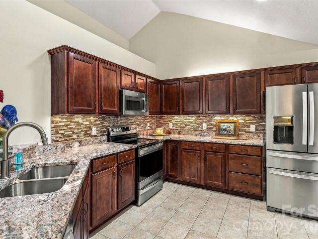 31 Braeburn Way