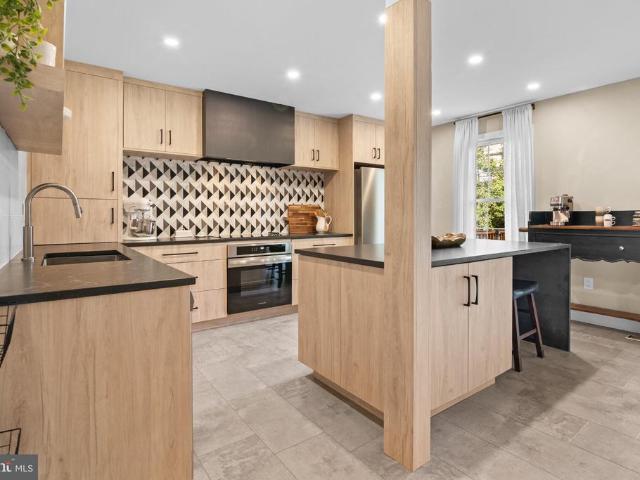31 Cedarcone