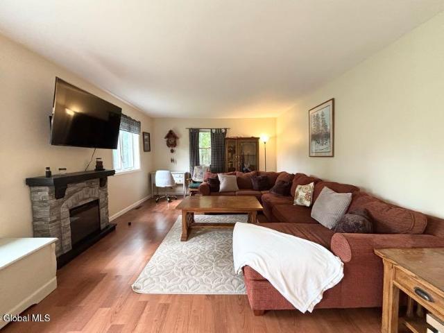 31 Chaisson Road