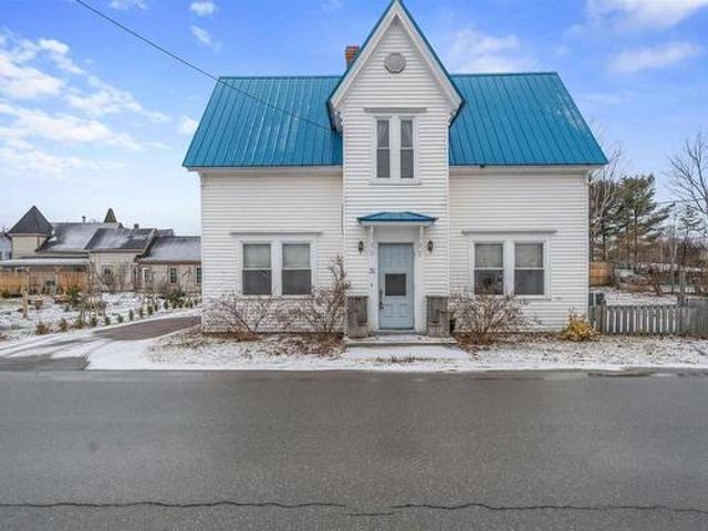 31 Chapel Street, Parrsboro, NS, B0M 1S0 house for sale | Listing ID 202605 | Royal LePage