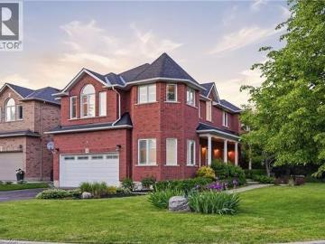 31 Commando Court, Waterdown, ON, L8B 0J6 house for sale | Listing ID 40842 | Royal LePage