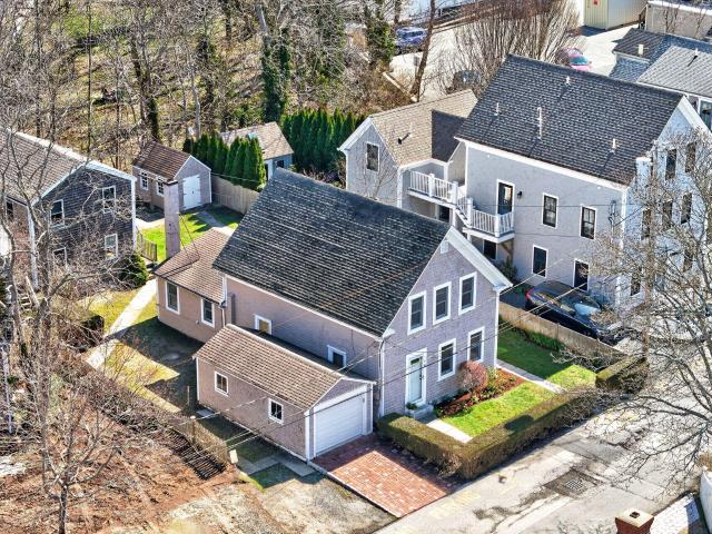 31 Conant Street