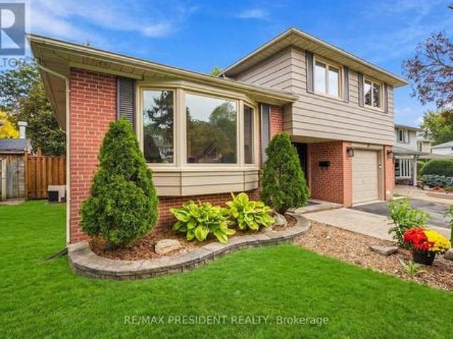 31 Core Crescent, Brampton, ON, L6W 2G6 house for sale | Listing ID W13857 | Royal LePage