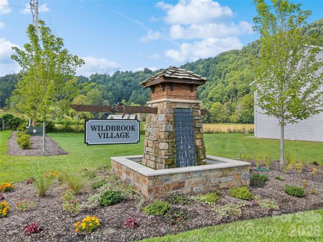 31 Clear Creek Lane