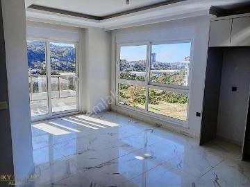 Alanya, Antalya ili, Akdeniz Bölgesi - Güvenlik kapısı