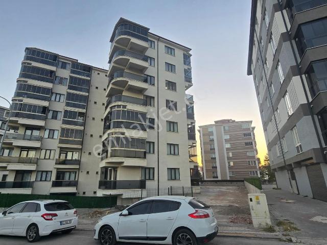3+1 Daire | Site İçi | 3 Balkon | Arakat | Kapalı Otoparklı