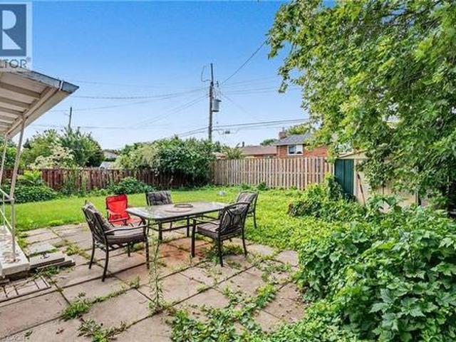 31 Darlington Drive, Hamilton, ON, L9C 2L8 house for sale | Listing ID 40851 | Royal LePage