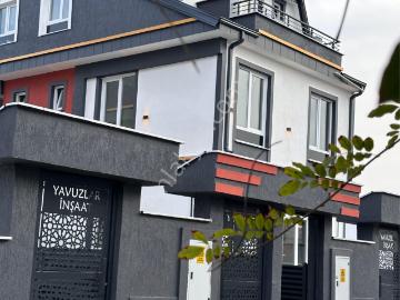 3+1 Deniz Manzaralı Geniş Bahçeli Villa!