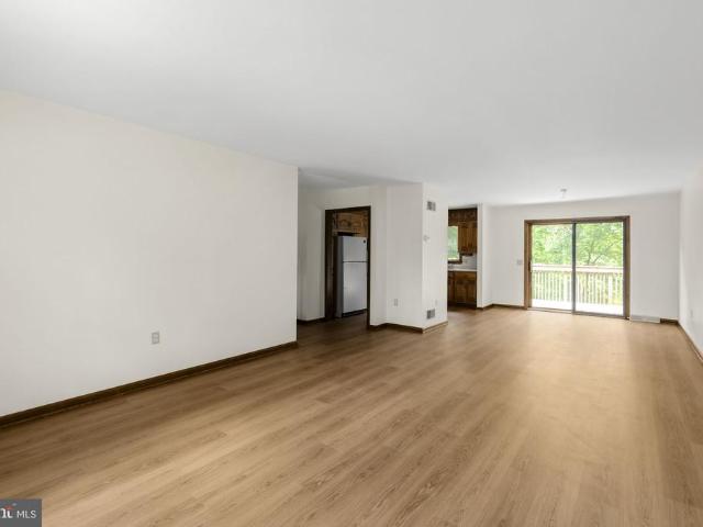 31 Dennis Drive