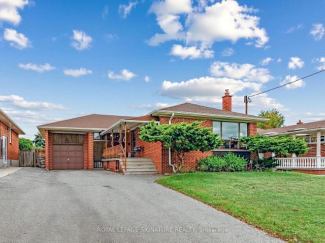 31 Diana Drive, Toronto, ON, M3M 2W2 house for sale | Listing ID W14083 | Royal LePage